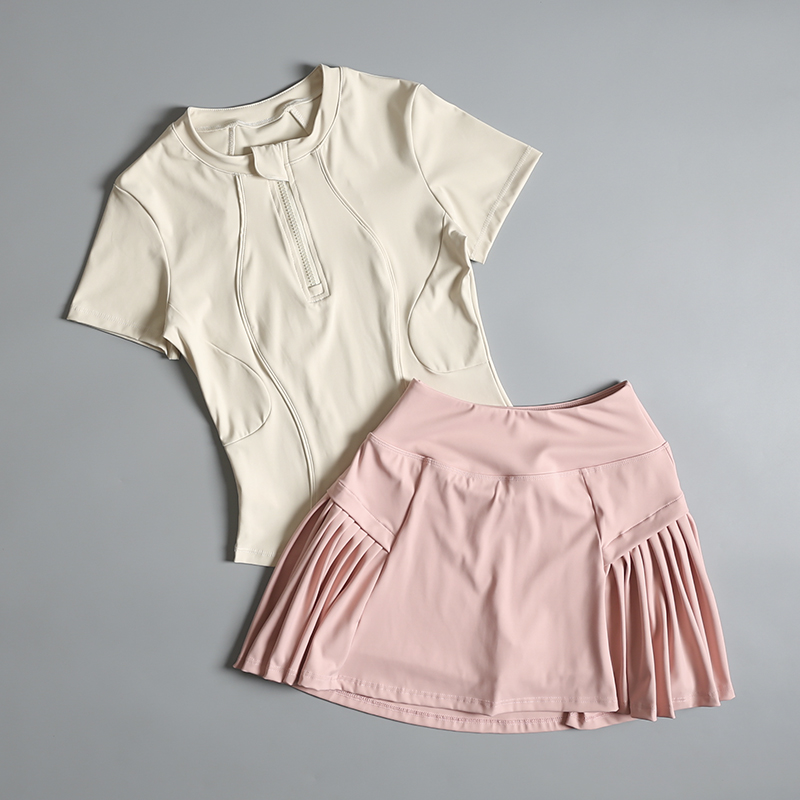 Running sports suit for women  - Badminton Court 评论和价格